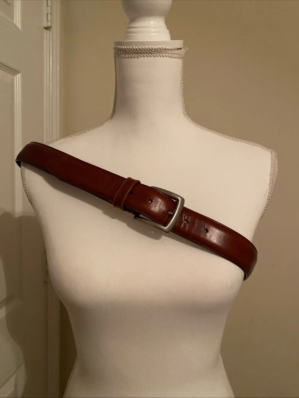 Men's Leather belt by Johnston and Murphy